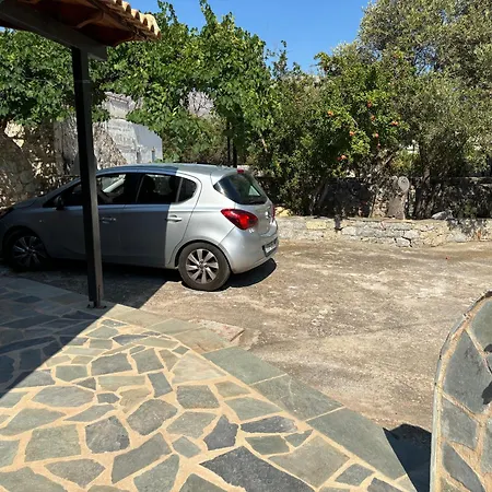 Mani Spot Elmare 度假居 *