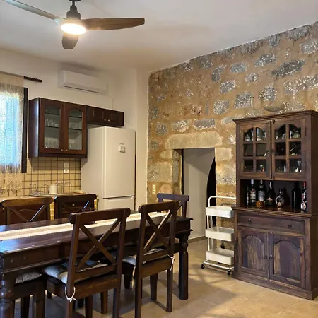 Mani Spot Elmare * Okhiá